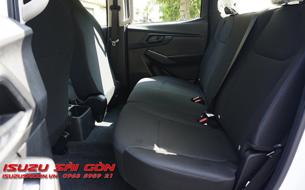 Dmax 2 Cầu Số Sàn UTZ 12